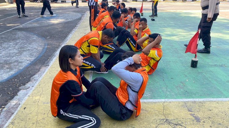 Uji Stamina Sehat dan Kuat, Personil Polres Flotim laksanakan Tes Kesamaptaan Jasmani.