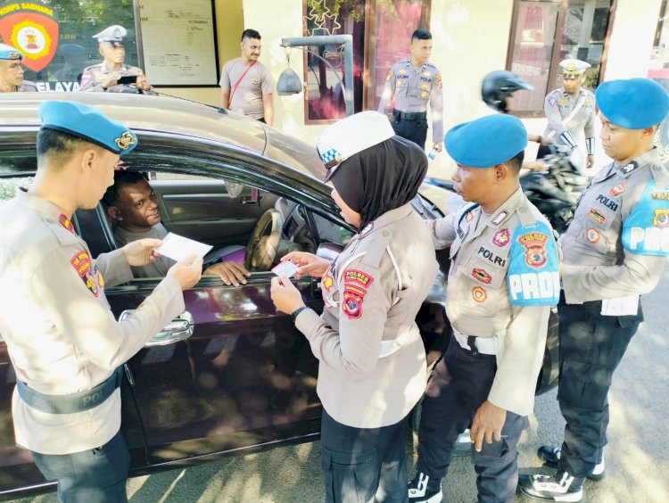 Opsgaktiblin, Sat Lantas Dan sat Propam Cek Kelengkapan Surat Kendaraan Personil Polres Flotim