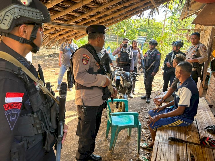 Kondusif, Gabungan TNI-POLRI lakukan Patroli dan Penyisiran Pasca Bentrok di Desa Bugalima