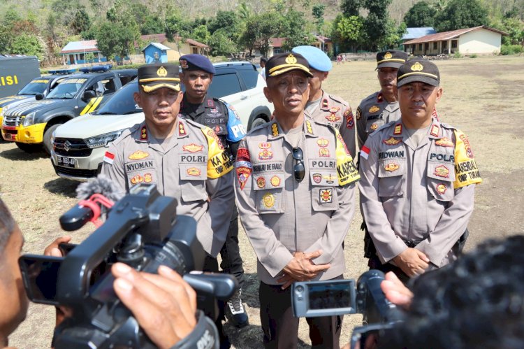 Bantu Pulihkan Situasi Keamanan di Adobar, Karo Ops Pimpin 95 Personel BKO Polda NTT