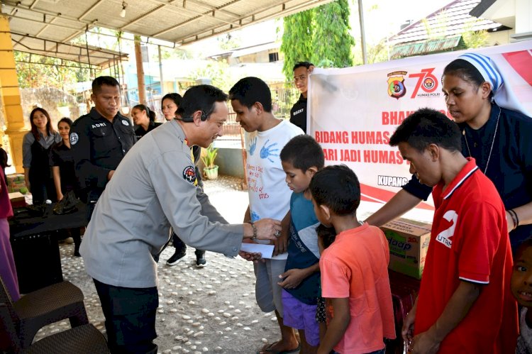 Bidhumas Polda NTT Gelar Bansos untuk Panti Asuhan dan Wartawan dalam Rangka HUT ke-73 Humas Polri