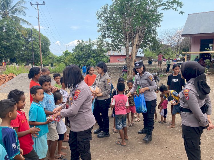 Polisi Berikan Motivasi Anak melalui Giat Trauma Healing di Lokasi Pengungsian Pasca Erupsi Gunung Lewotobi Laki Laki.