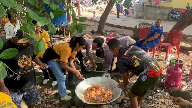 Bantuan Sosial untuk Pengungsi Terdampak Erupsi Gunung Lewotobi di Posko Bokang