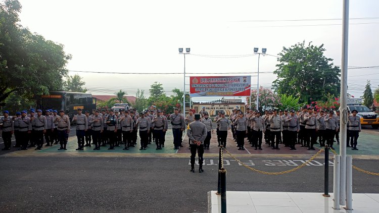 Kapolres Flotim Lepas Kembali Personil BKO Polda NTT Pasca bertugas Pengamanan TPS di  Pilkada 2024 di Kab. Flotim.