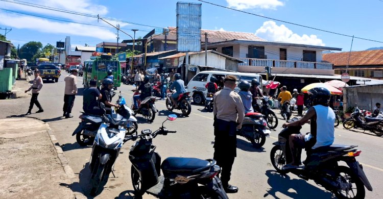 Jaga Situasi Kondusif, Sat Samapta Polres Flotim Lakukan Patroli Kota Larantuka