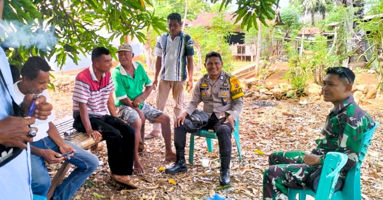 Bripka Medes Lakukan Sambang dan Dialog Bersama Warga Desa Balaweling I