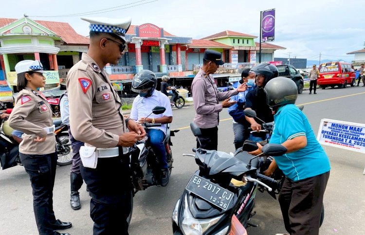 Gelar Operasi Keselamatan di Depan Pasar Baru, Polres Flotim Jaring 13 Pelanggar