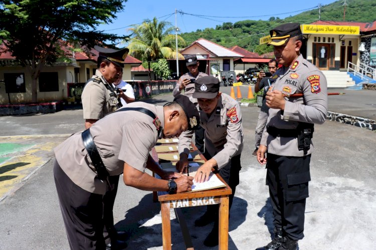 Kapolres Flotim Akbp I Nyoman Putra Sandita Pimpin Serah Terima Jabatan di Lingkungan Polres Flores Timur