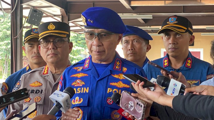 Polri Turun Tangan Bantu Evakuasi dan Penanganan Banjir di Jabodetabek