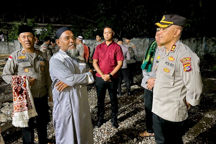 Kapolres Flores Timur AKBP I Nyoman Putra Sandita Lakukan Safari Ramadhan ke Masjid Delang