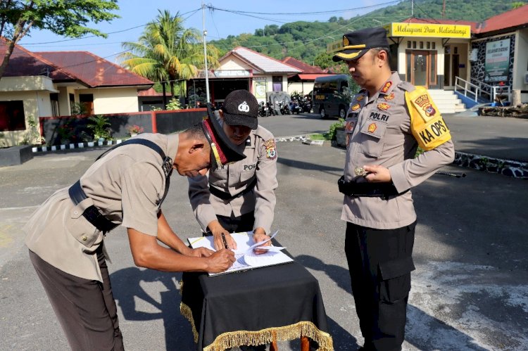 Kapolres Flores Timur AKBP Adhitya Pimpin Langsung Pelantikan Kapolsek Adonara Barat