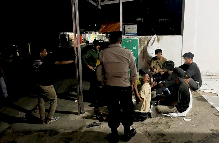 Operasi Pekat, Polres Flotim Tegur Pemuda Konsumsi Miras dan Imbau Jaga Keamanan