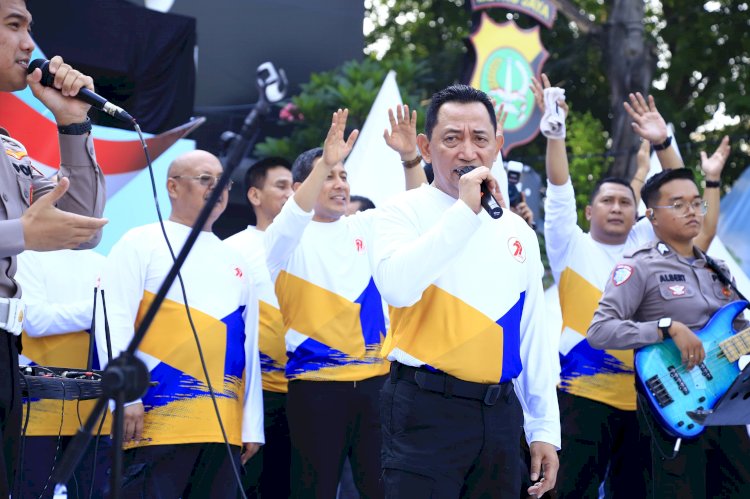 Bhayangkara Sport Day: Kapolri Bawakan Lagu God bless dan Bon Jovi di Bundaran HI