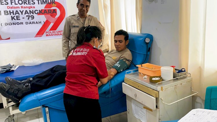 Polres Flores Timur Gelar Donor Darah di RSUD dr. Hendrikus Fernandez jelang Hari Bhayangkara ke-79