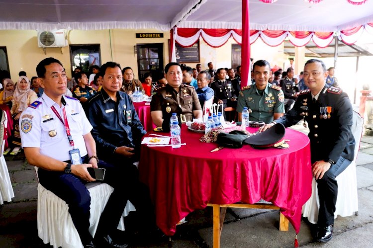 Meriahkan Hari Bhayangkara ke-79, Polres Flotim Gelar Syukuran dan Beri Hadiah Serta Penghargaan