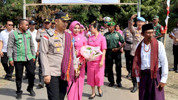 Kapolres Flotim Kunjungi Polsek se-Daratan Adonara: Perkuat Sinergi, Dekatkan Polisi dengan Masyarakat