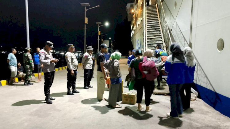 Situasi Kondusif, UKL II Polres Flotim Laksanakan Patroli Malam hingga Pelabuhan Larantuka