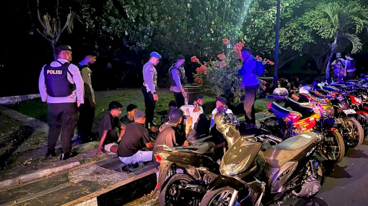 Gelar Patroli Presisi Malam Hari, Sat Samapta Polres Flores Timur Pastikan Situasi Aman Terkendali