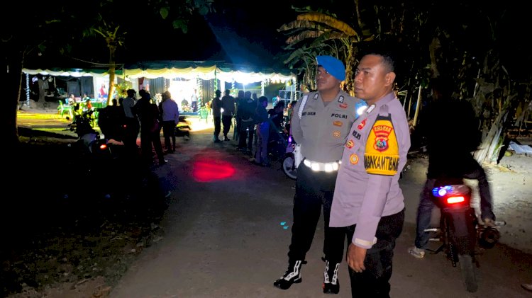 Pesta Aman Tanpa Gangguan, Tim Patroli UKL III Polres Flotim Patroli hingga Dini Hari