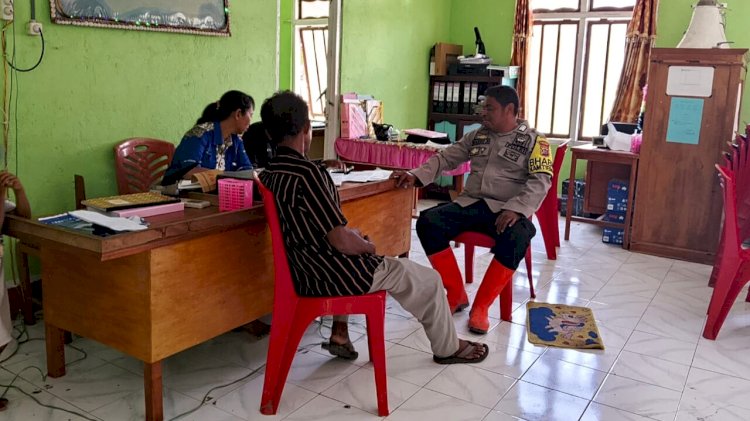 Bhabinkamtibmas Wulanggitang Sambangi Kantor Desa Pante Oa, Sampaikan Himbauan Kamtibmas dan Waspada Bencana