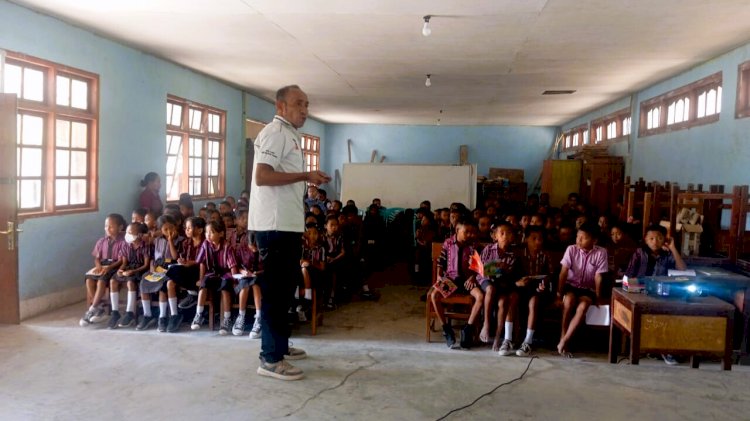 Cegah Kekerasan Sejak Dini, Polsek Wulanggitang Sosialisasikan Bahaya Bullying di SDK Rianghulu