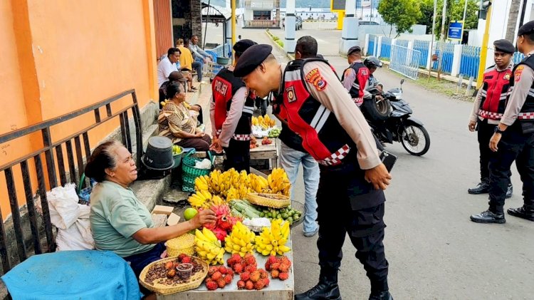 Pelabuhan hingga Pertokoan, Samapta Polres Flotim Perkuat Keamanan Kota Lewat Patroli Perintis Presisi