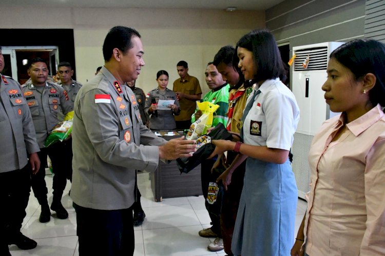 Kapolda NTT Pimpin Apel Siaga Kamtibmas, Tegaskan Sinergi “NTT untuk Indonesia”