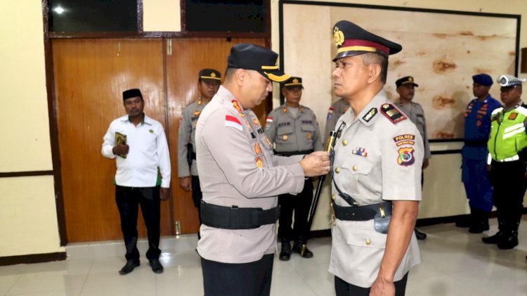 Kapolres Flotim Pimpin Pelantikan Kabag Ren, AKP Mahfud Resmi Jabat Perencana Polres