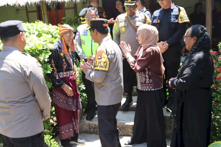 Polda NTT Penuh Kasih: Menapaki 