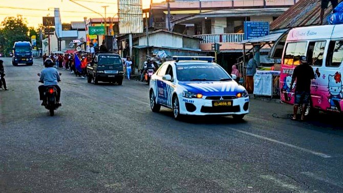 Wujud Pelayanan Polri, Sat Lantas Polres Flores Timur Amankan Rute Jalan Santai KPRI
