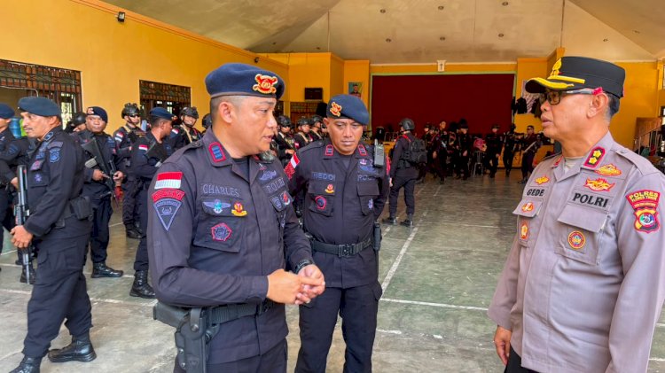 Kapolres Flores Timur AKBP Gede Putra Yase Tinjau Pos Pam Brimob, Bangun Sinergi Jaga Adonara Timur
