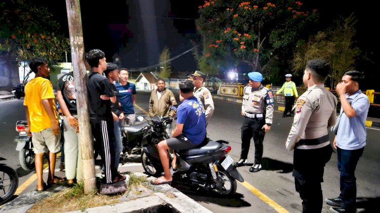 Dari Jalan hingga Ruang Publik, Polres Flores Timur Pastikan Larantuka Tetap Aman