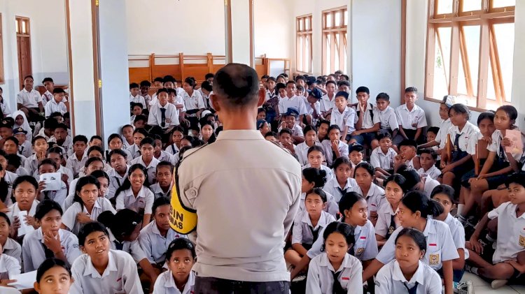 Ciptakan Pelajar Berkarakter, Bhabinkamtibmas Edukasi Siswa tentang Disiplin dan Pergaulan Positif