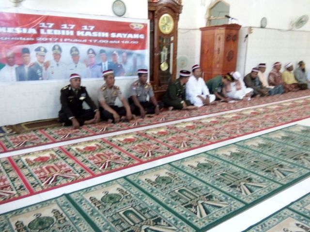Giat Doa Bersama Di Masjid Ash – Shamad Postoh Dalam rangka HUT Proklamasi Kemerdekaan RI ke 72 Tahun 2017