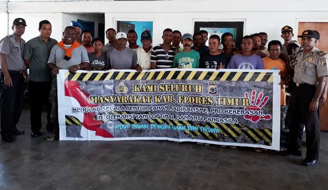 Cegah Radikalisme, Tim Operasi Bina Waspada Giat Binluh Tenaga Buruh Pelabuhan Larantuka