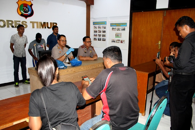 Polres Flotim Laksanakan Press Release Pengungkapan Kasus Pembunuhan Berencana di Desa Lamanabi
